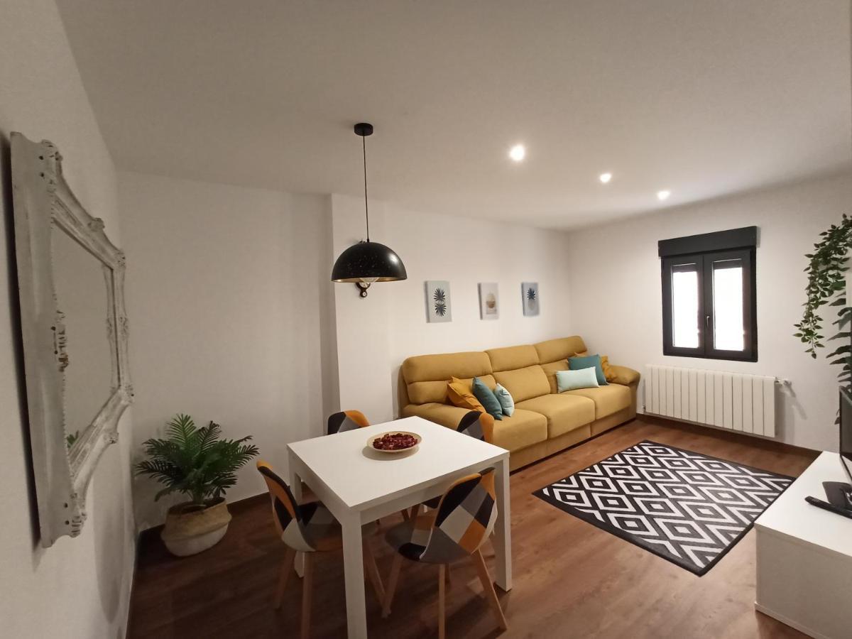 Family Cuenca Apartment เกว็งกา ภายนอก รูปภาพ